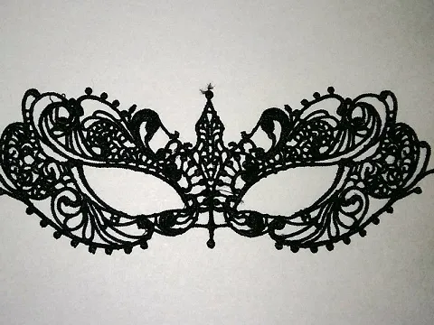 маска кружевная