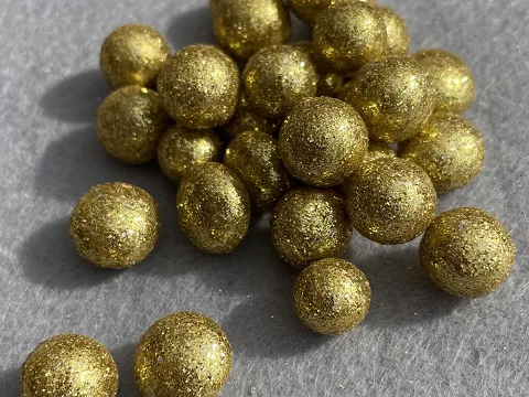 Шарики пенопластовые с глиттером