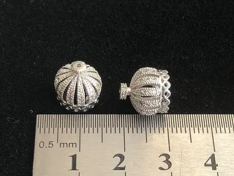 Колпачки-короны