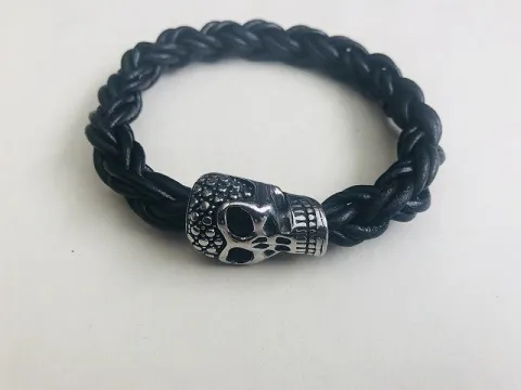 Браслет из кожи