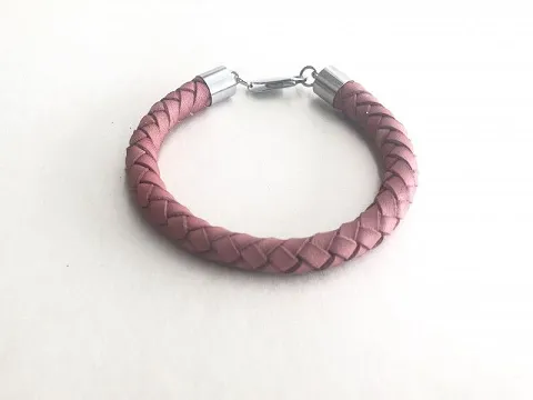 Браслет из кожи