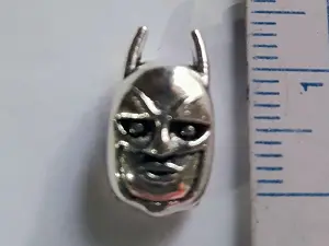 Бусина бетмен2