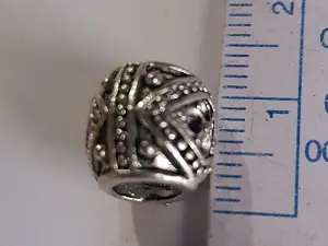Бусина
