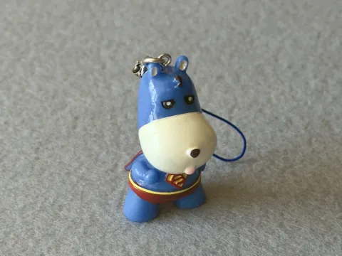 Брелок <Бегемот-герой>
