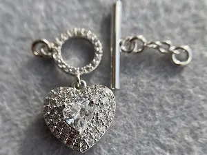 Застібка-тогла з підвіскою