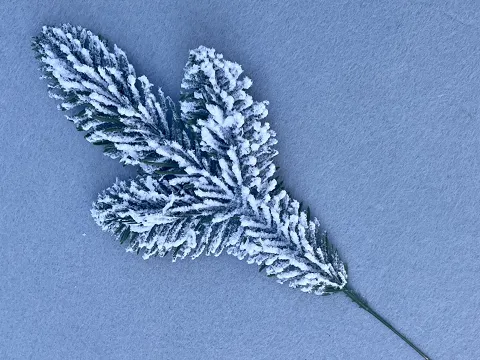 Штучна гілка ялини-10шт