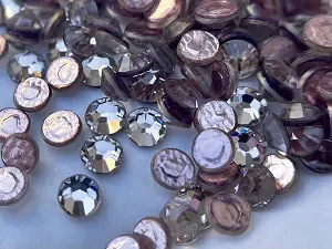 Клейові стрази Swarovski (HotFix) ss 10 /100шт