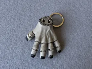 Брелок Рука напечатан на 3Д принтере