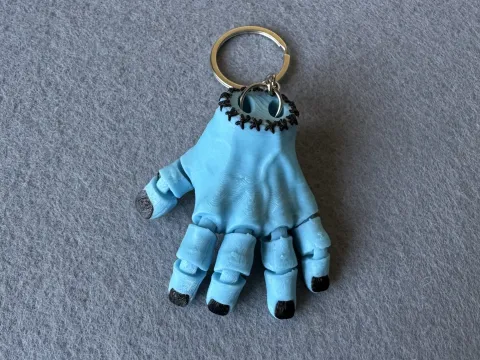 Брелок Рука надрукована на 3Д принтері