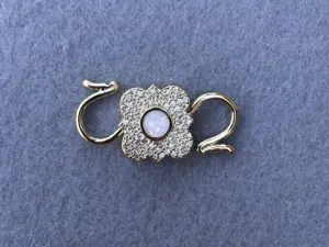 Карабин двойной с  опалом и цирконием