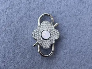 Карабин двойной с  опалом и цирконием