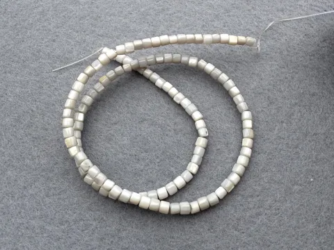 Перламутр кольоровий - 3*4 мм