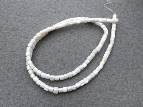 Перламутр кольоровий - 3*4 мм