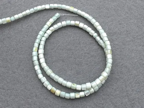 Перламутр кольоровий - 3*4 мм