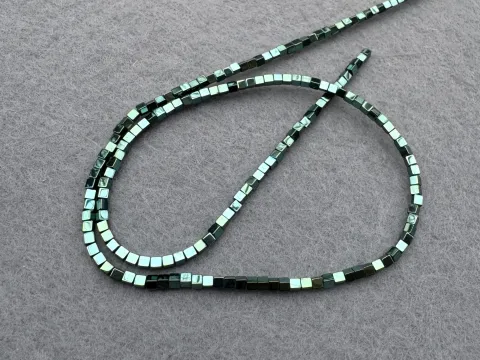 Гематит Кубик - 2мм