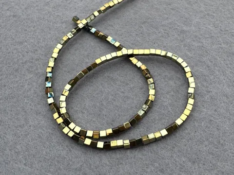 Гематит Кубик - 2мм